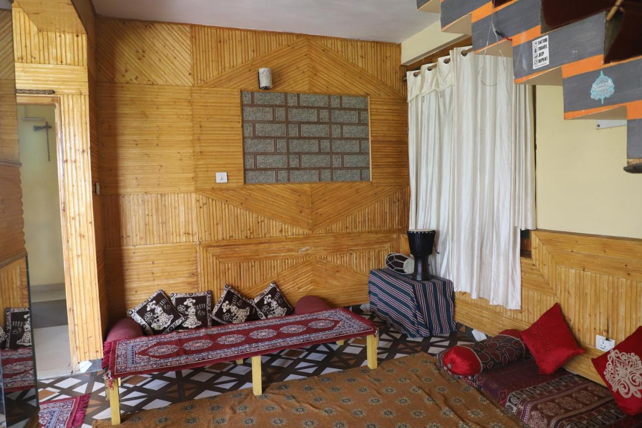 Indian Backpackers Hostel 마날리 외부 사진