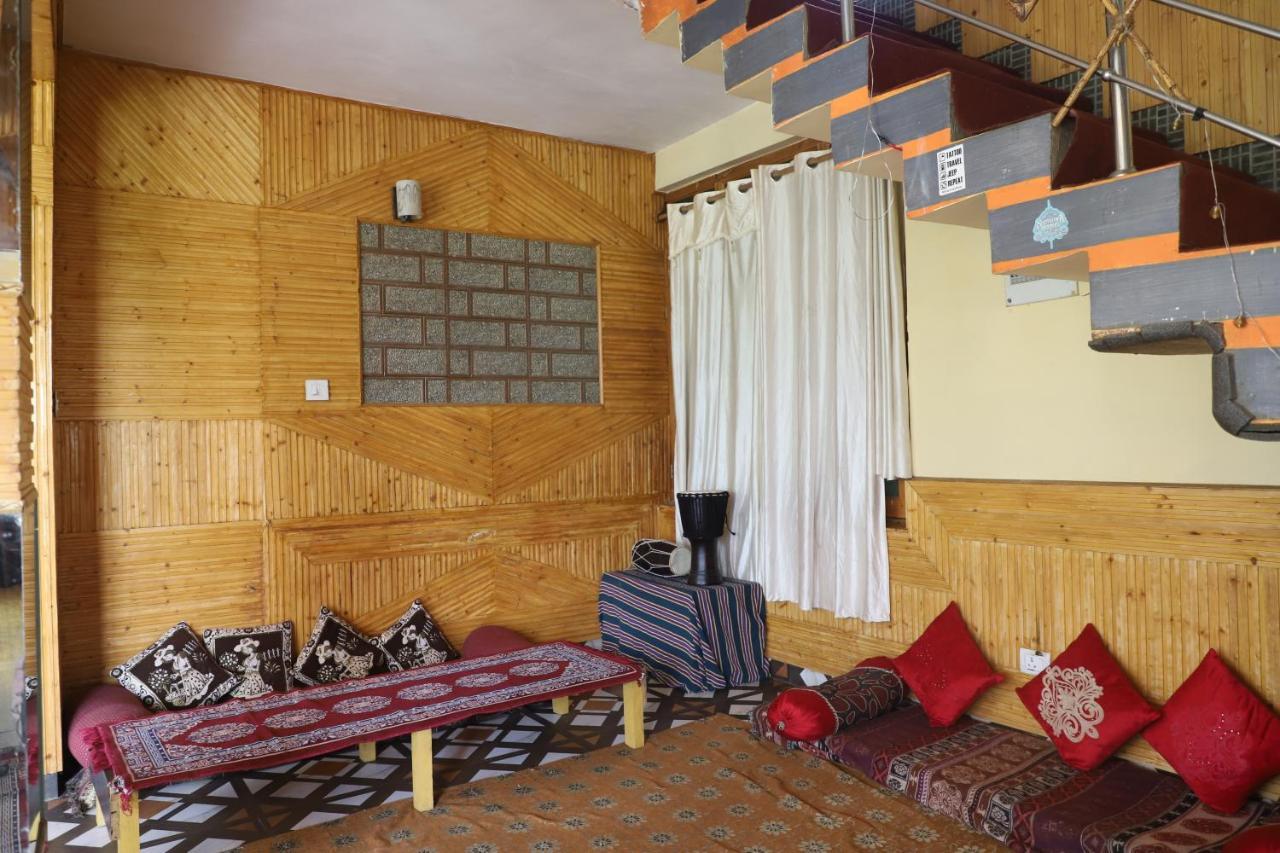 Indian Backpackers Hostel 마날리 외부 사진