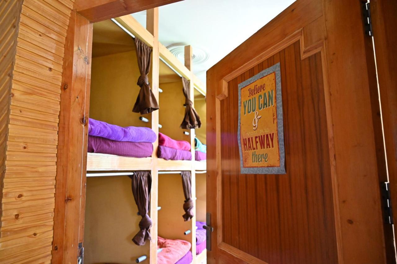 Indian Backpackers Hostel 마날리 외부 사진